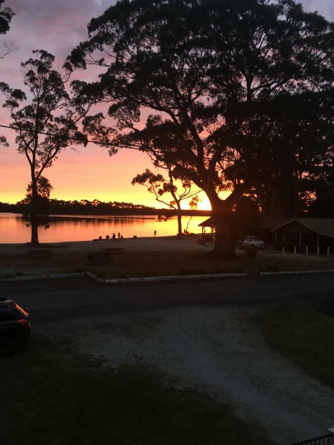 Gull Apartment Strahan Bagian luar foto
